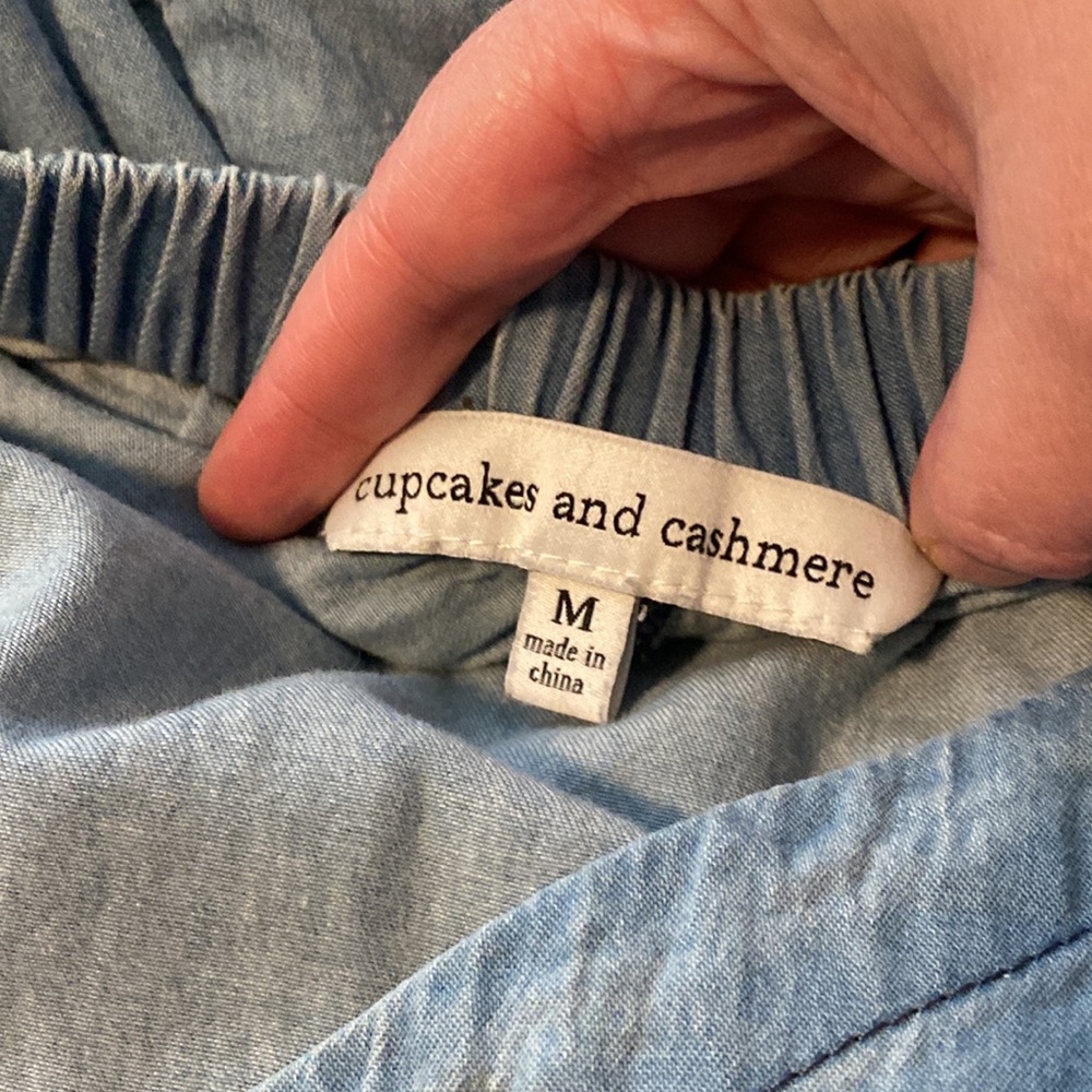 Cupcakes and Cashmere Hoffman Crop Chambray Denim Jumpsuit Jumper Romper Medium - Picture 6 of 7